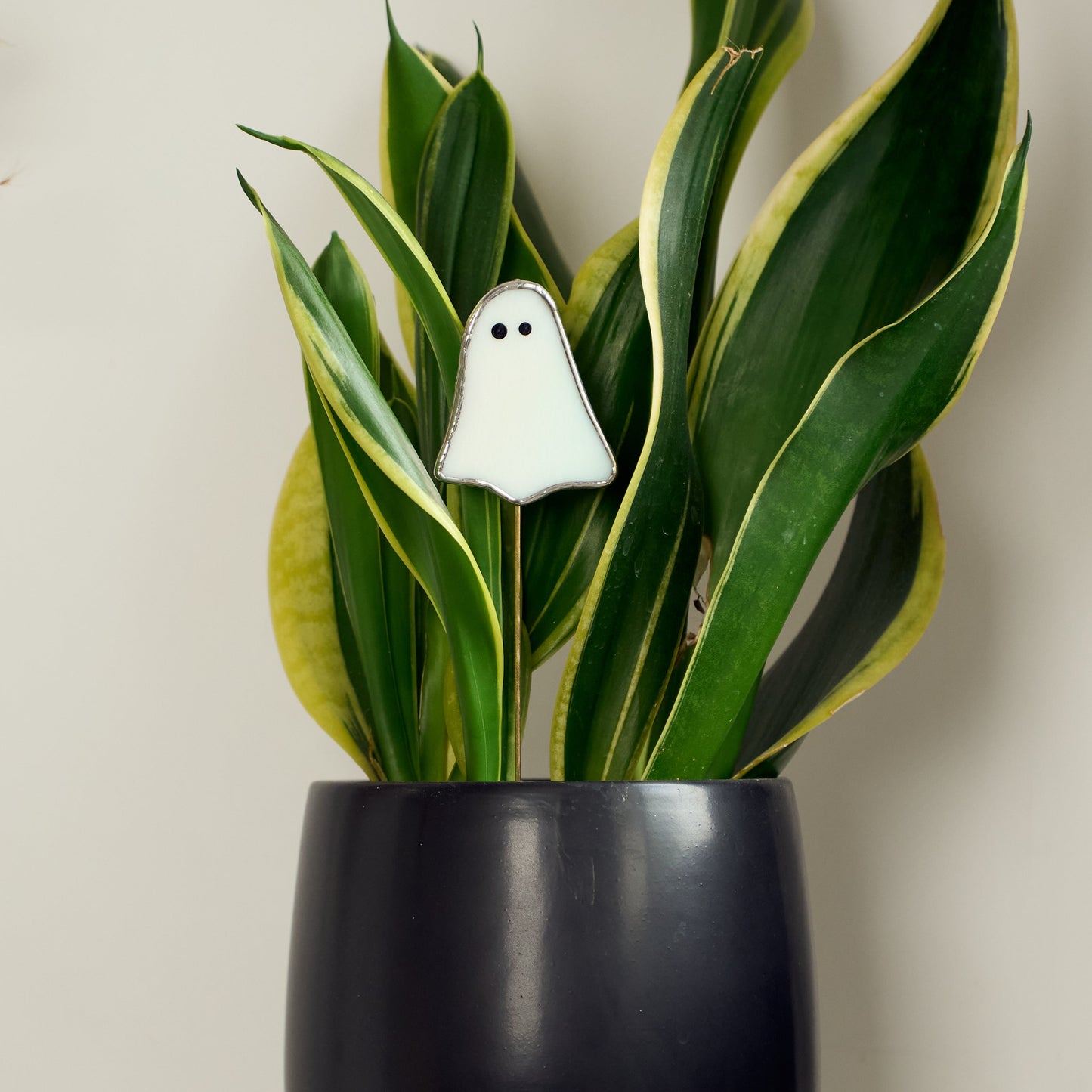 Décoration de plante en vitrail – Fantôme Halloween irisé